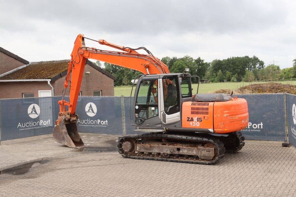 Rupsgraafmachine Hitachi Zaxis ZX130-3 Diesel 69kW 2009