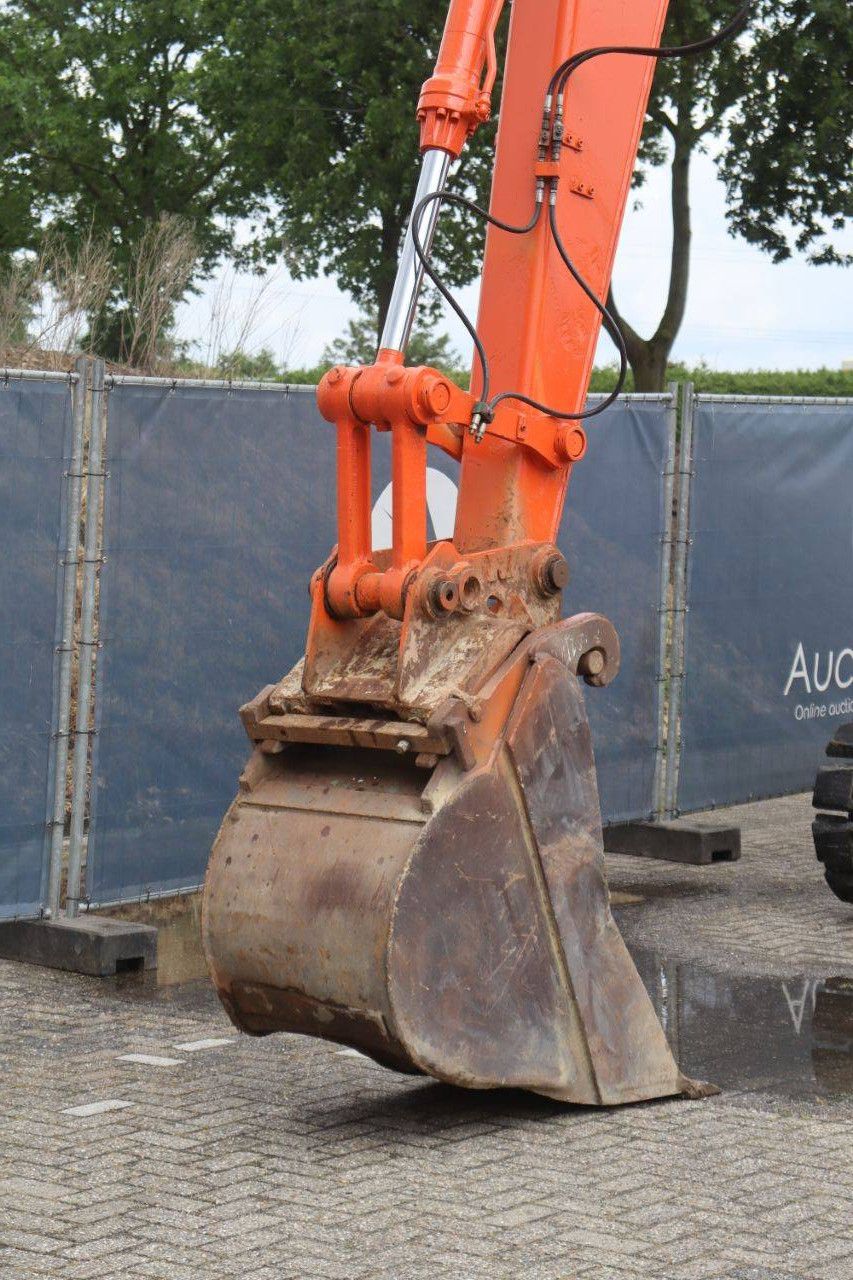 Rupsgraafmachine Hitachi Zaxis ZX130-3 Diesel 69kW 2009