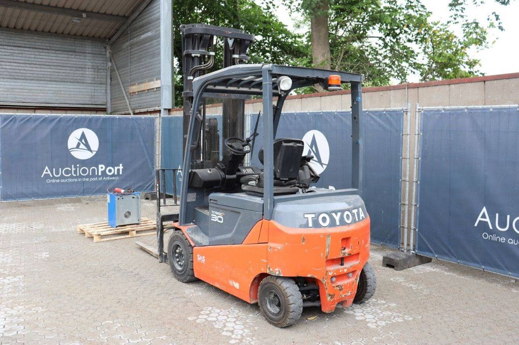 Toyota 8FBMKT30 Elektrogabelstapler 3000 kg 2018