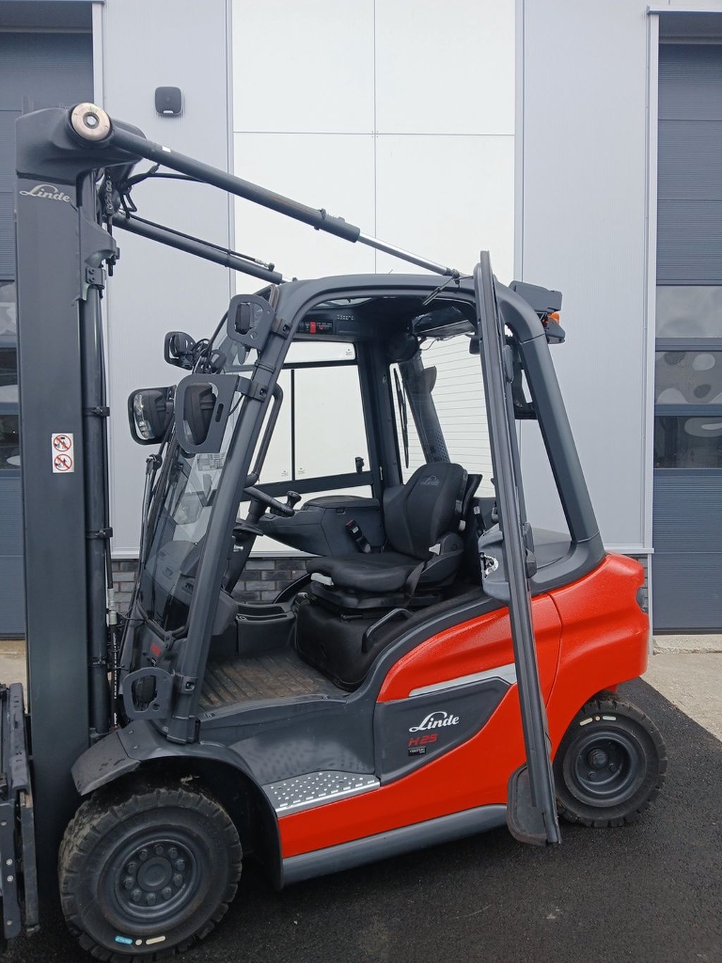 Linde H25D BJ2020 met sideshift en vorkenversteller
