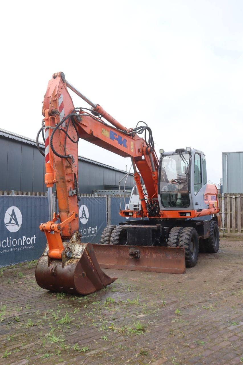 Mobilbagger Fiat Kobelco E175W Diesel 112kW 2003