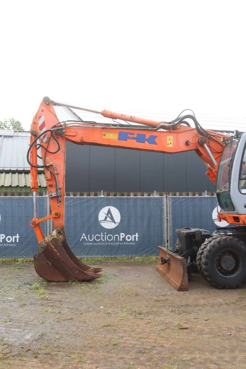 Mobilbagger Fiat Kobelco E175W Diesel 112kW 2003