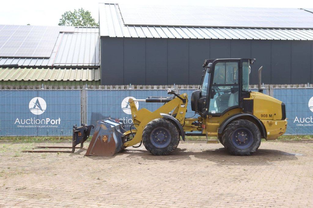 Caterpillar 908M Diesel-Radlader 55 kW, Baujahr 2018
