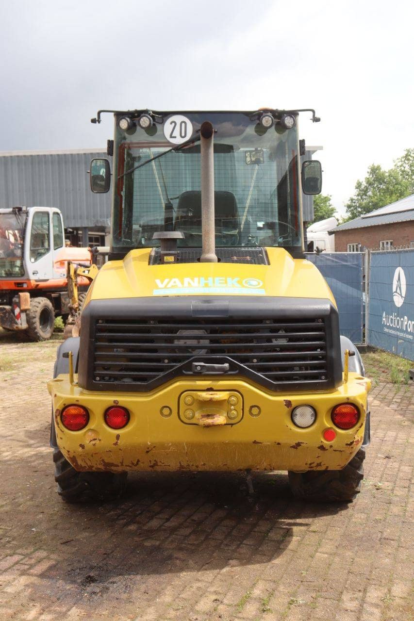 Caterpillar 908M Diesel-Radlader 55 kW, Baujahr 2018