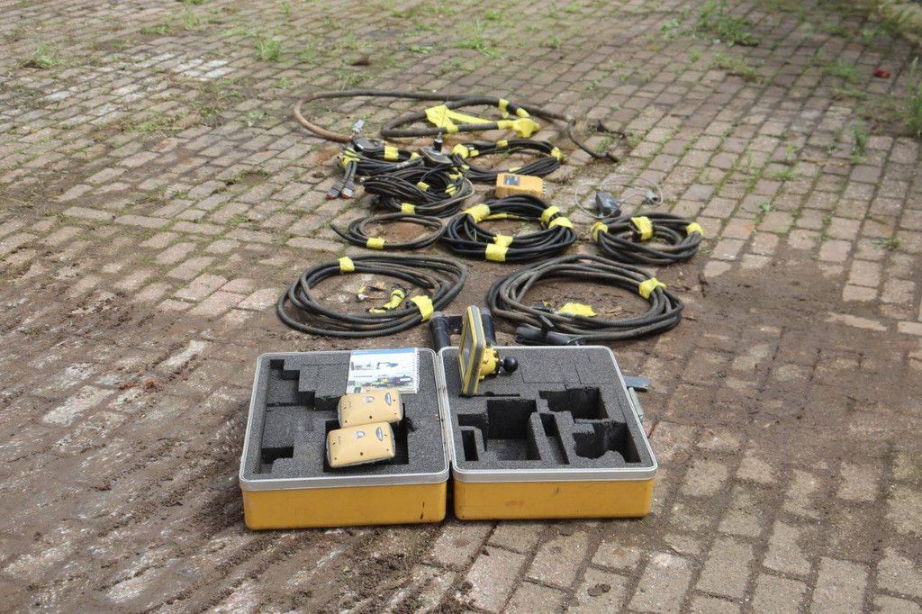 Topcon PG-S3 machine control system