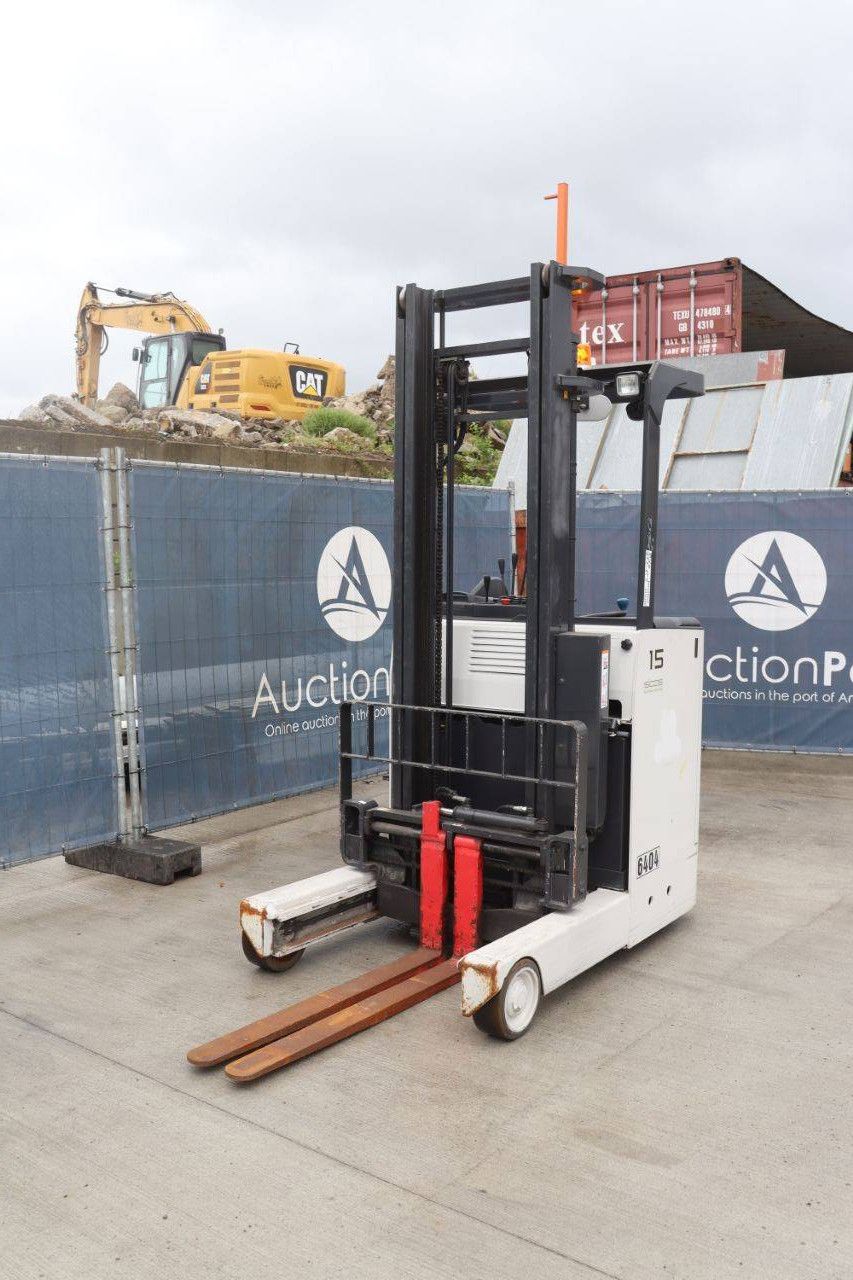 Schubmaststapler Nichiyu FBRM15-85B-400AF Elektro 1500 kg 4,0 m 2019
