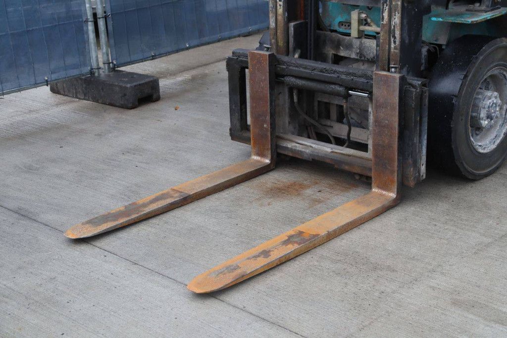 Gabelstapler Sumitomo 11FG20PAX2GD LPG 1970kg 3.05m 2007