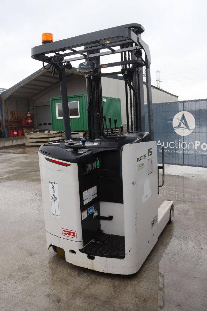 Schubmaststapler Nichiyu FBRM15-85B-400SF Elektrisch 1350 kg 4,0 m 2020