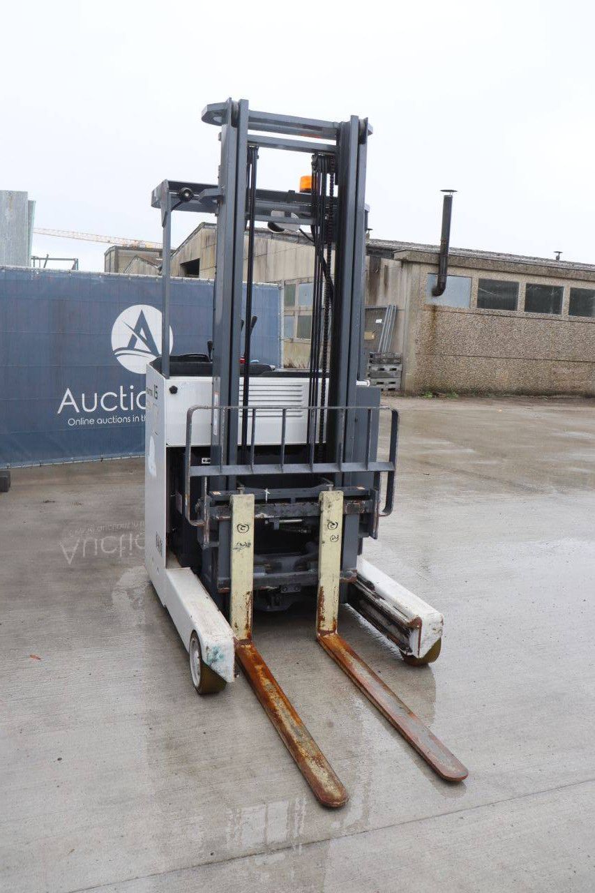 Schubmaststapler Nichiyu FBRM15-85B-400SF Elektrisch 1350 kg 4,0 m 2020