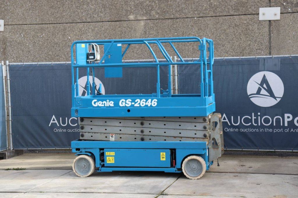 Genie GS-2646 Electric Scissor Lift 9.92m 1999