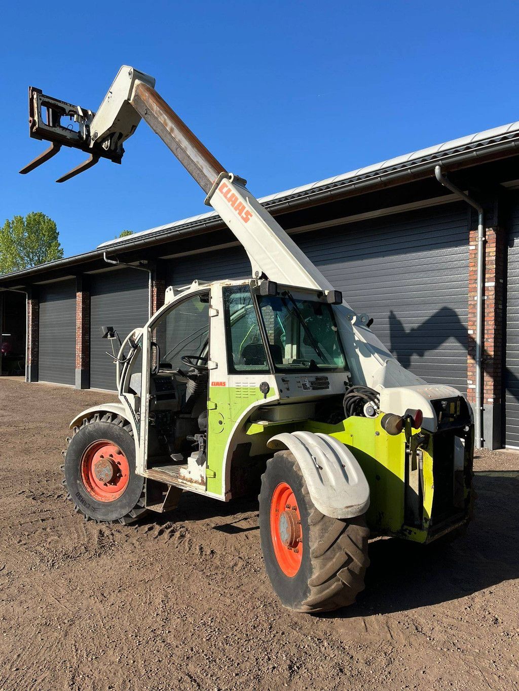 Caterpillar 506 Diesel Telehandler 2500kg 6000mm 2002