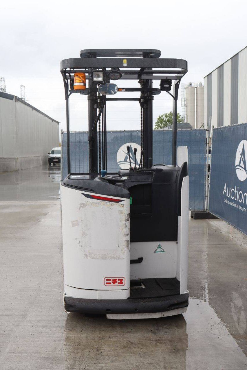 Schubmaststapler Nichiyu FBRM15-85-400 Elektro 1500 kg 4,0 m 2019