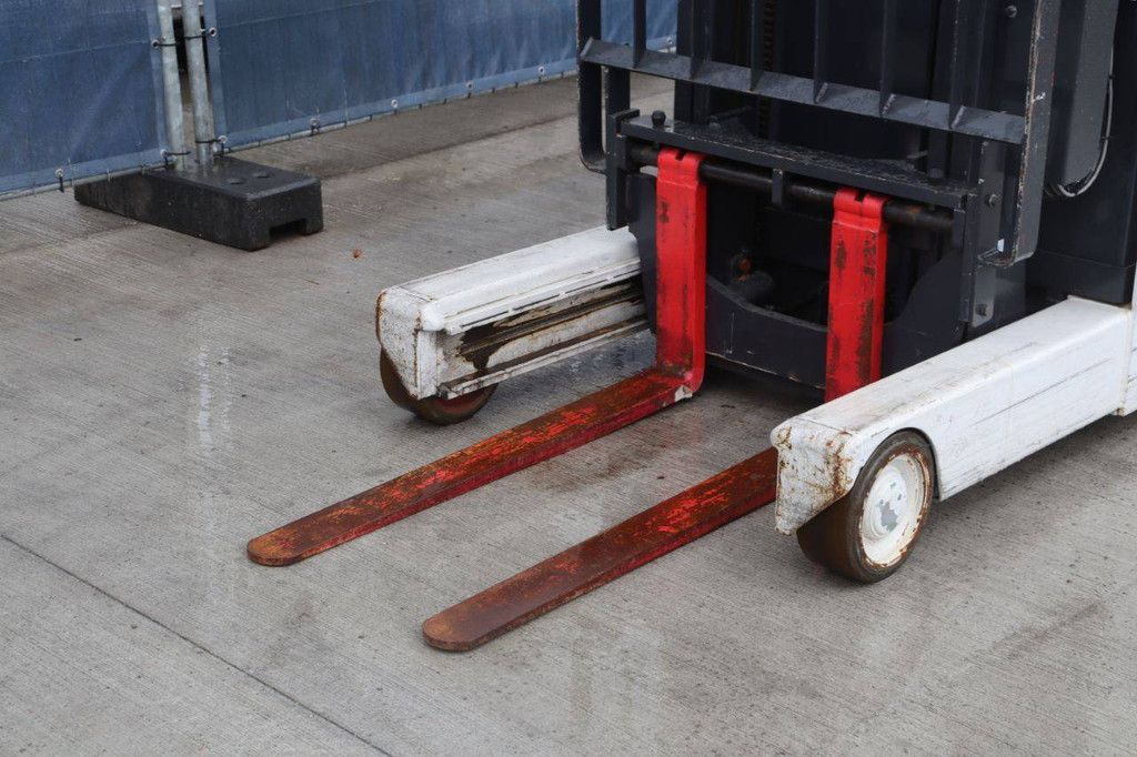 Schubmaststapler Nichiyu FBRM15-85-400 Elektro 1500 kg 4,0 m 2019