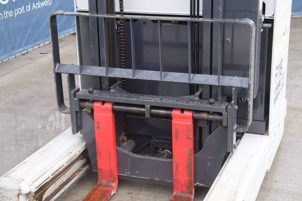 Schubmaststapler Nichiyu FBRM15-85-400 Elektro 1500 kg 4,0 m 2019