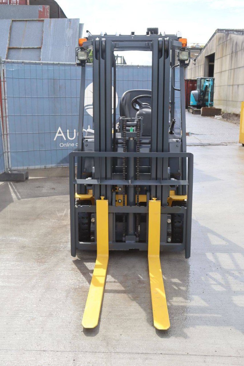 Komatsu FB15M-12 Electric Forklift 1450kg 4.0m 2011