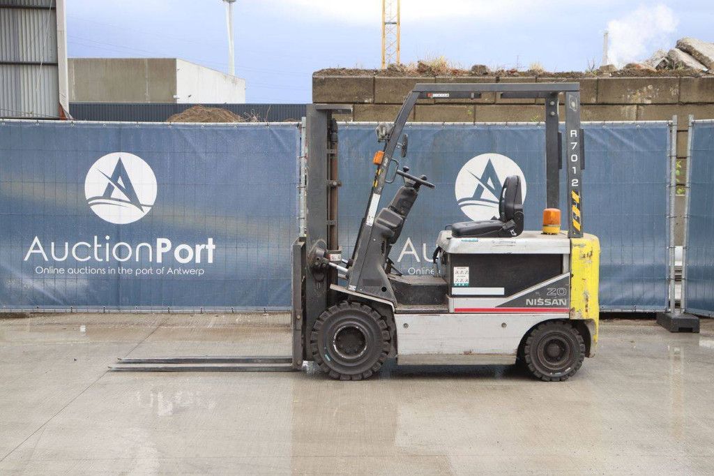 Nissan P1B2L20 Elektro-Gabelstapler, 2000 kg, 3,0 m, Baujahr 2007