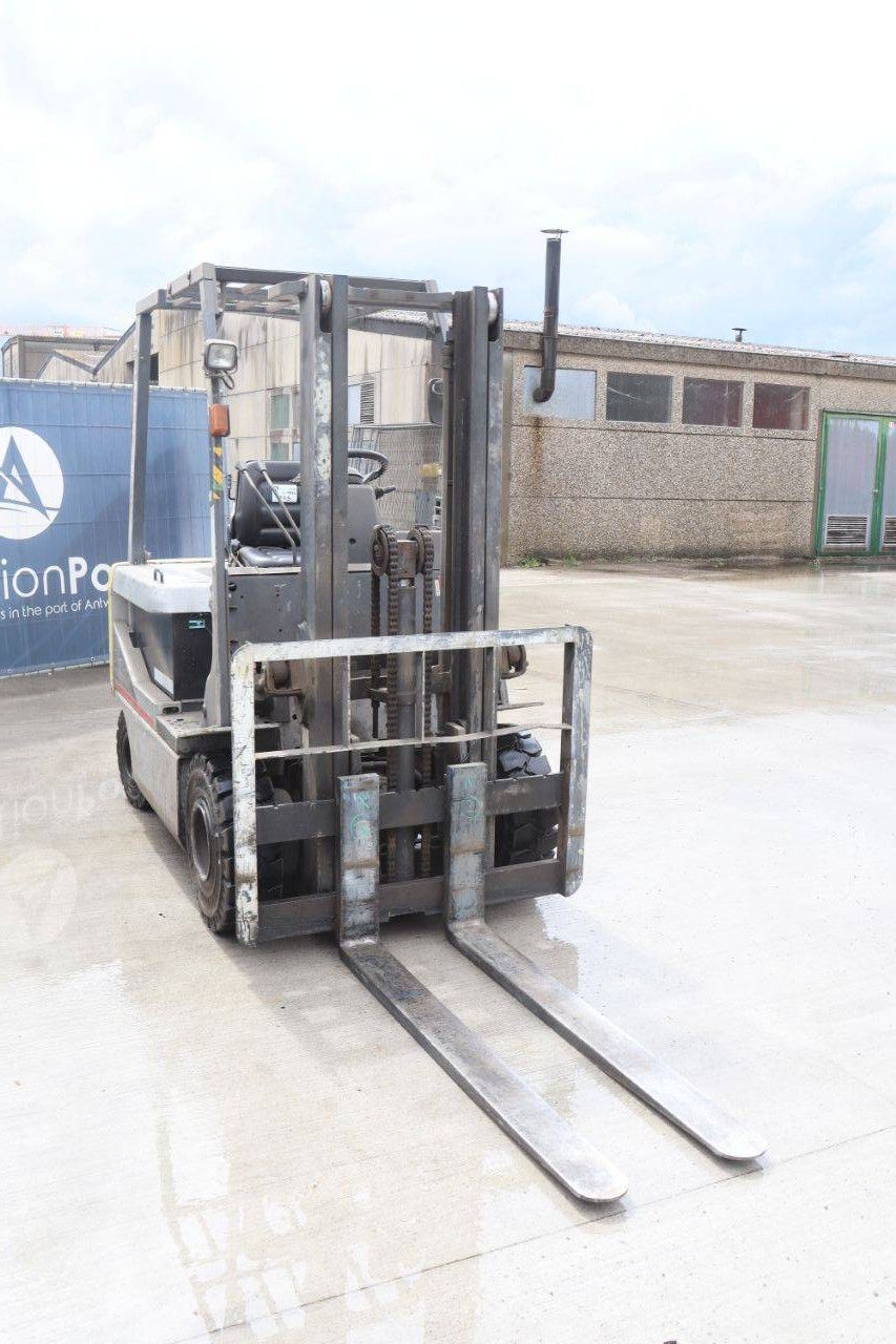 Nissan P1B2L20 Elektro-Gabelstapler, 2000 kg, 3,0 m, Baujahr 2007