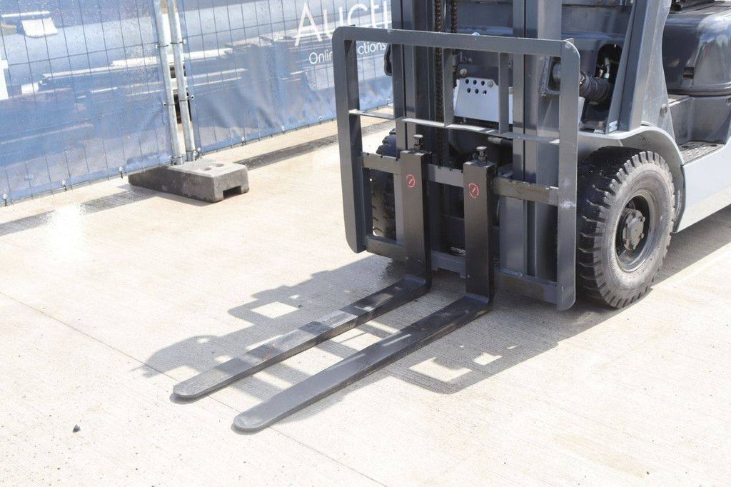 Gabelstapler Nissan EBT-P1F1 LPG 1500kg 3,0m 2008