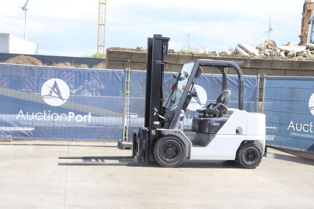 Unicarriers FHD20T5 Diesel-Gabelstapler, 1550 kg, 4,0 m, Baujahr 2017, mit Rotator