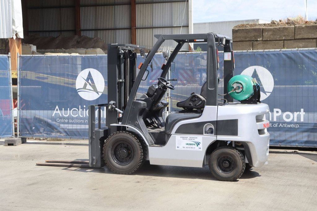 Gabelstapler Nissan EBT-P1F2 LPG 2450kg 3.0m 2013