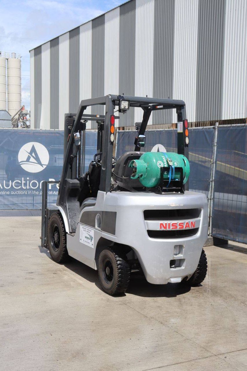 Gabelstapler Nissan EBT-P1F2 LPG 2450kg 3.0m 2013