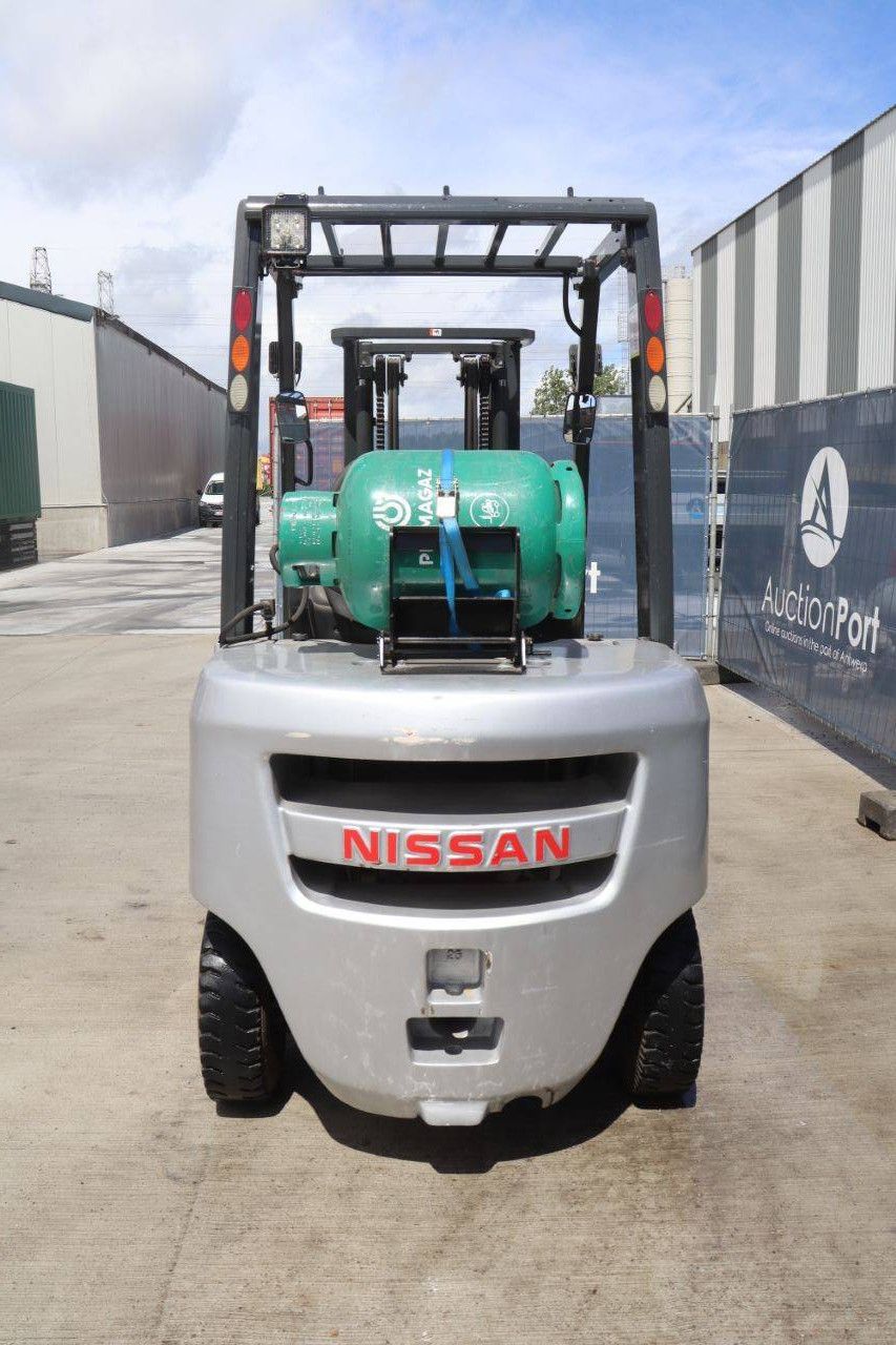 Gabelstapler Nissan EBT-P1F2 LPG 2450kg 3.0m 2013