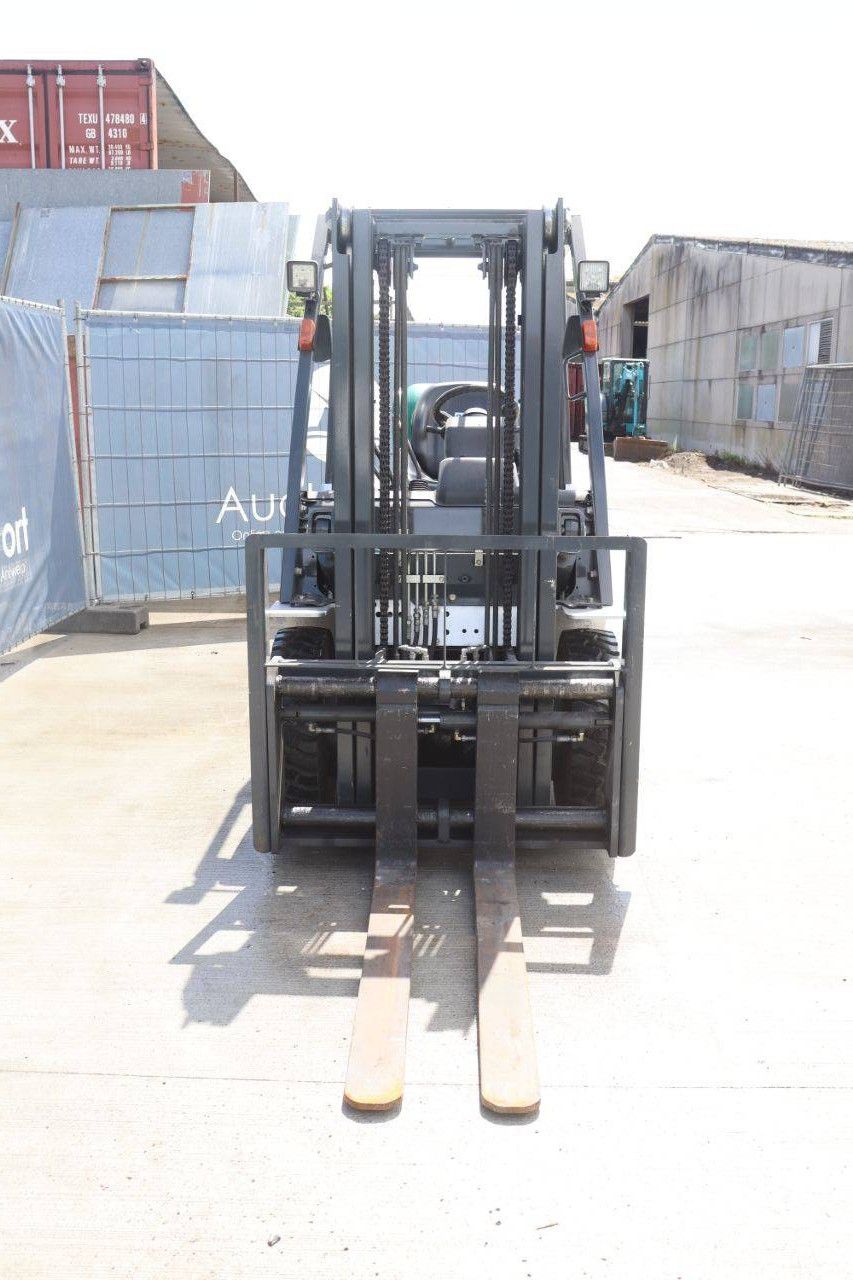 Gabelstapler Nissan EBT-P1F2 LPG 2450kg 3.0m 2013