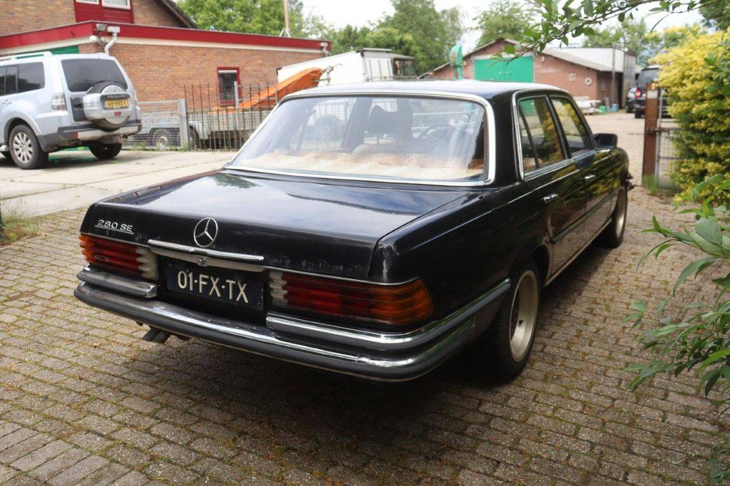 Passenger car Mercedes-Benz 280 SE LPG + Petrol 1974 (Margin)