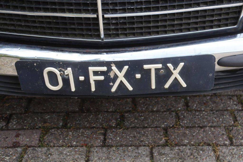 Passenger car Mercedes-Benz 280 SE LPG + Petrol 1974 (Margin)