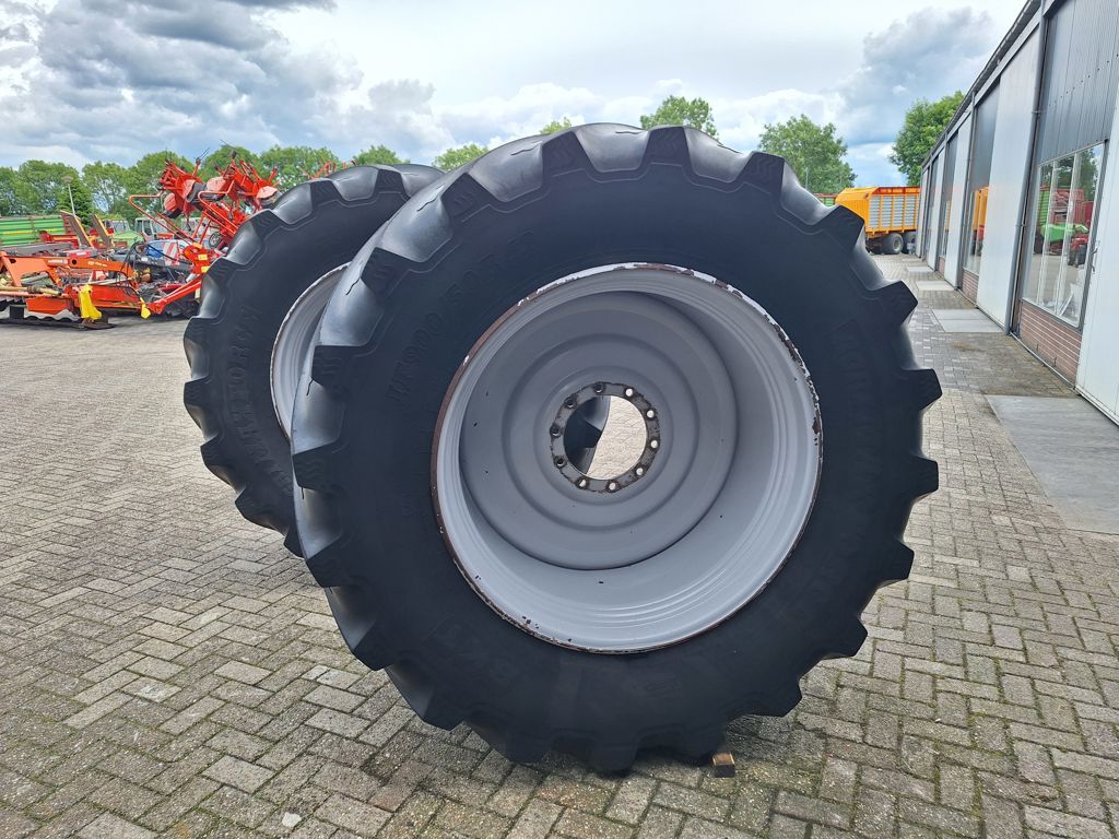 BKT 900/50R42IF AGRIMAX FORCE