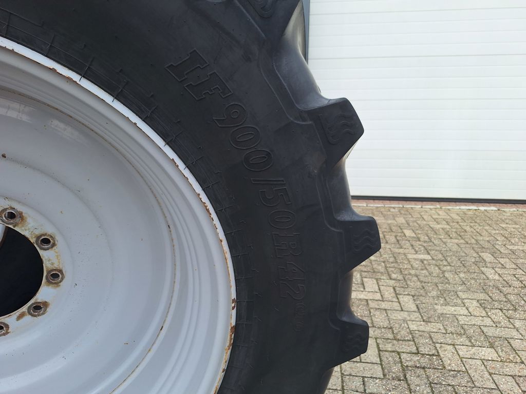 BKT 900/50R42IF AGRIMAX FORCE