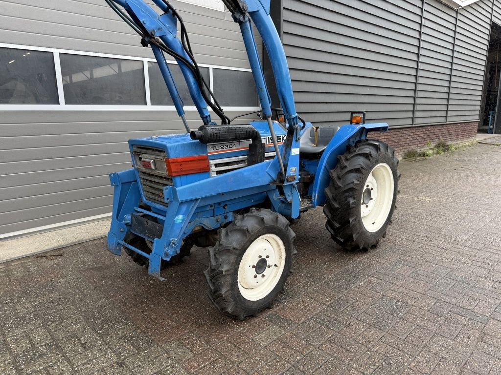 Iseki TL2301 4WD minitractor met frontlader NL kenteken