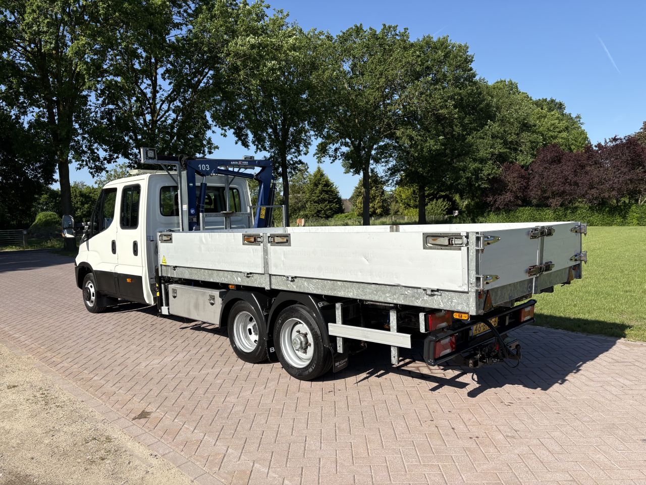 IVECO 50C17+ clixtar Kipper met kraan C1E RIJBEWIJS