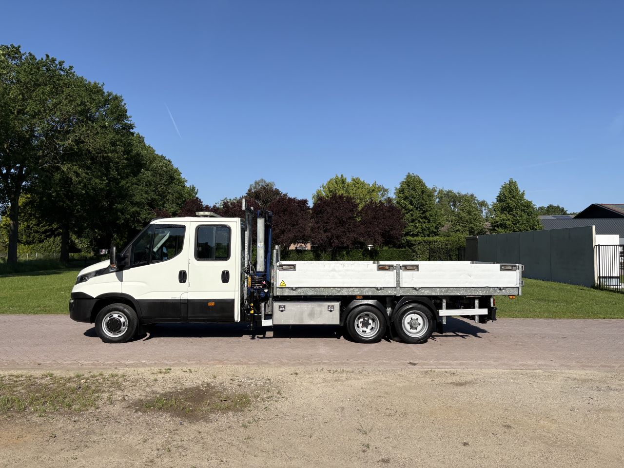 IVECO 50C17+ clixtar Kipper met kraan C1E RIJBEWIJS
