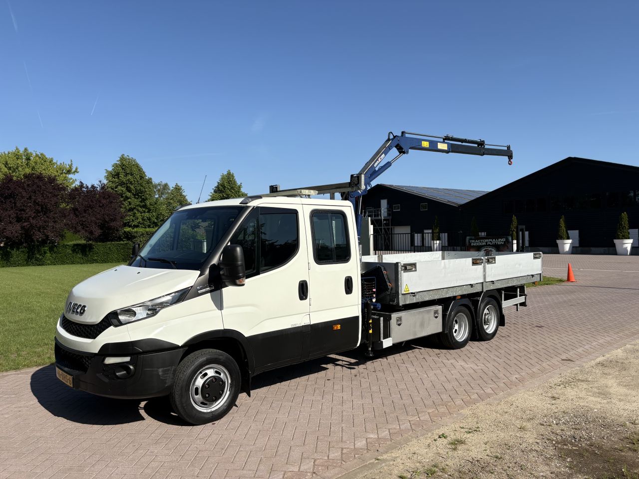 IVECO 50C17+ clixtar Kipper met kraan C1E RIJBEWIJS
