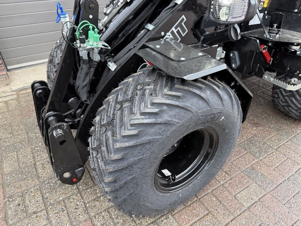 Giant G2700 X-TRA HD+ BLACK edition minishovel NIEUW €805 LEASE