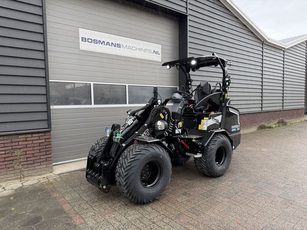 Giant G2700 X-TRA HD+ BLACK edition minishovel NIEUW €805 LEASE