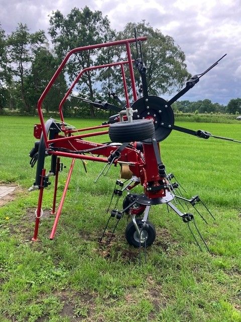 Nieuwe FPM RAS 400/4 gedragen schudder met werkbreedte van 4 m