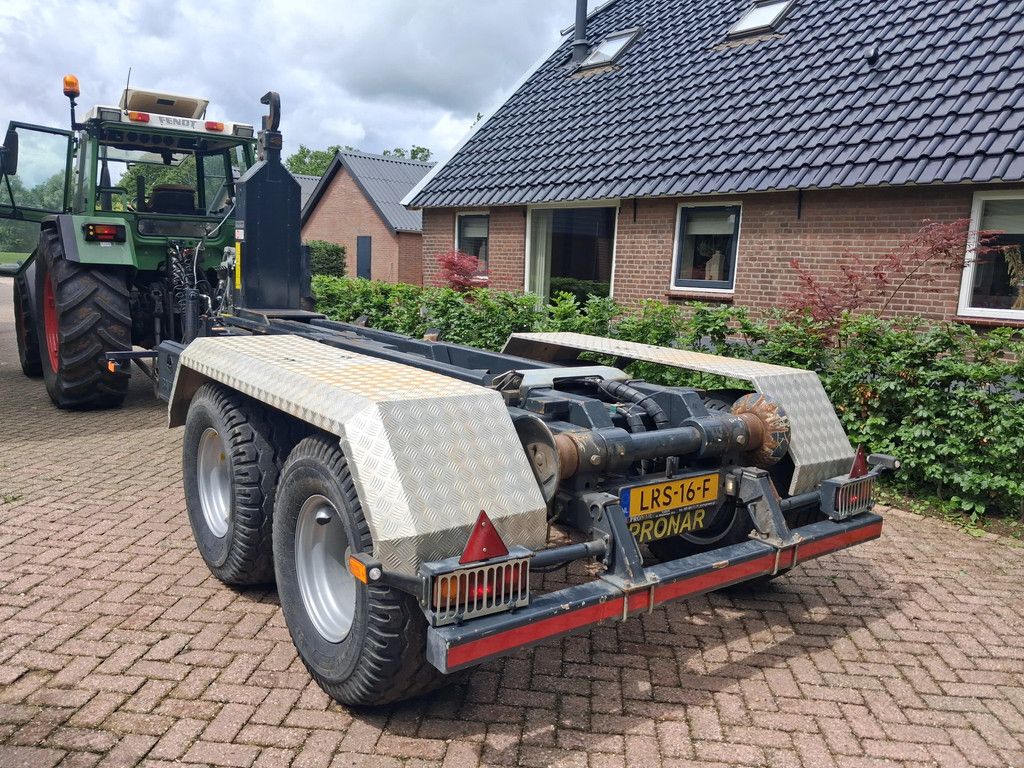 Pronar T185 haakarm/kipper Elektrische bediening