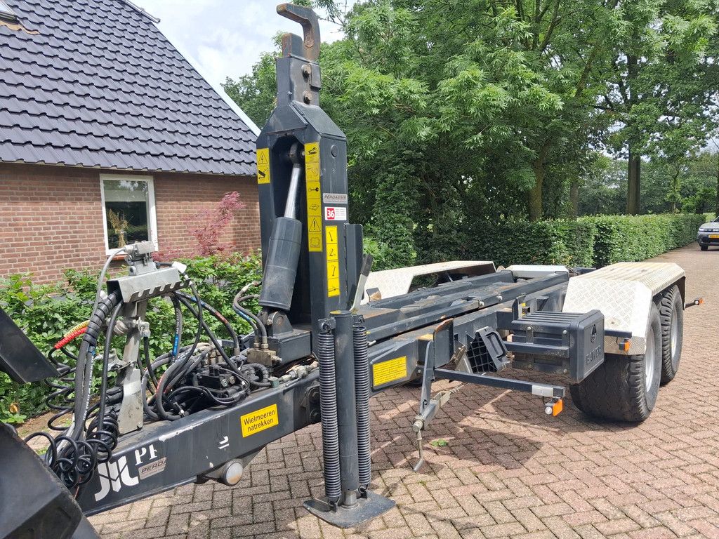 Pronar T185 haakarm/kipper Elektrische bediening