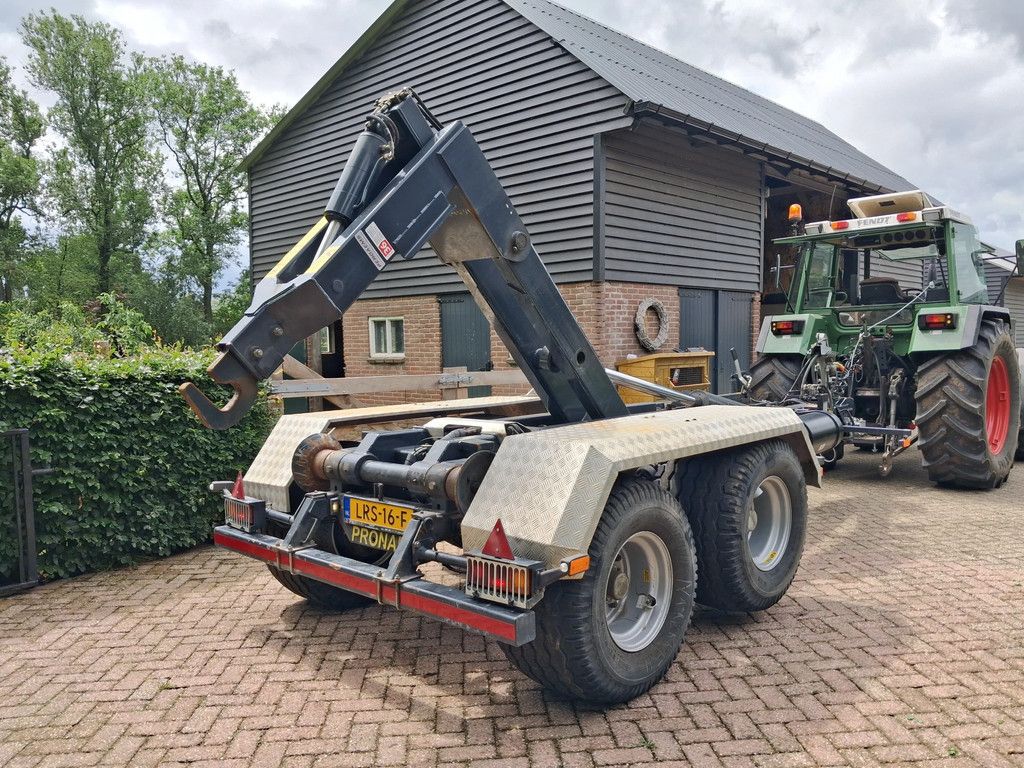 Pronar T185 haakarm/kipper Elektrische bediening
