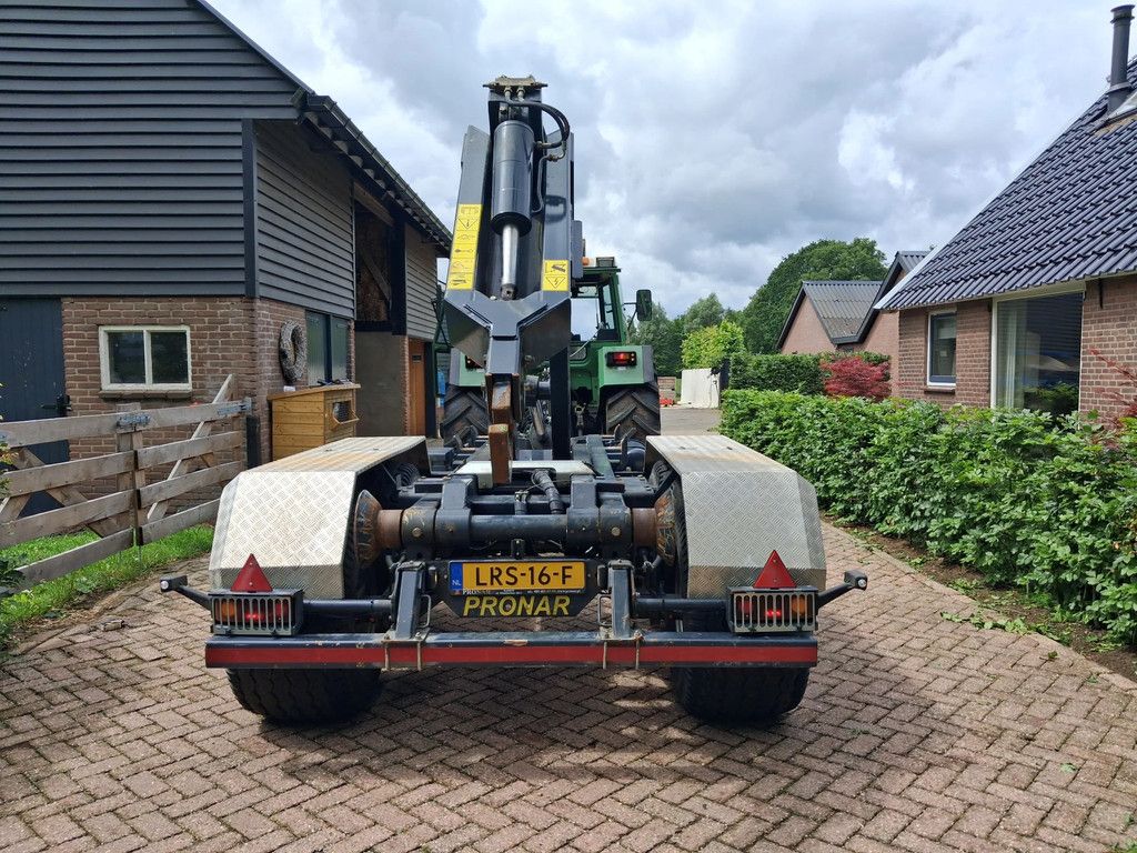 Pronar T185 haakarm/kipper Elektrische bediening