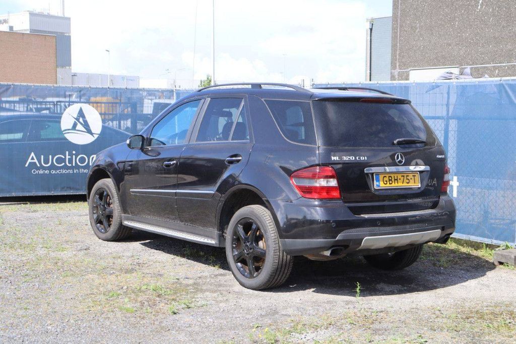 SUV Mercedes-Benz ML 320 CDI 4MATIC Diesel 225 PS 2008