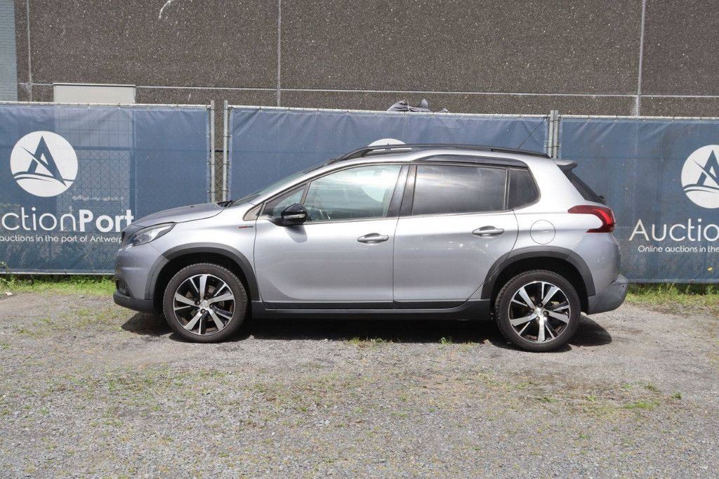 Peugeot SUV 2008 Petrol 110hp 2016