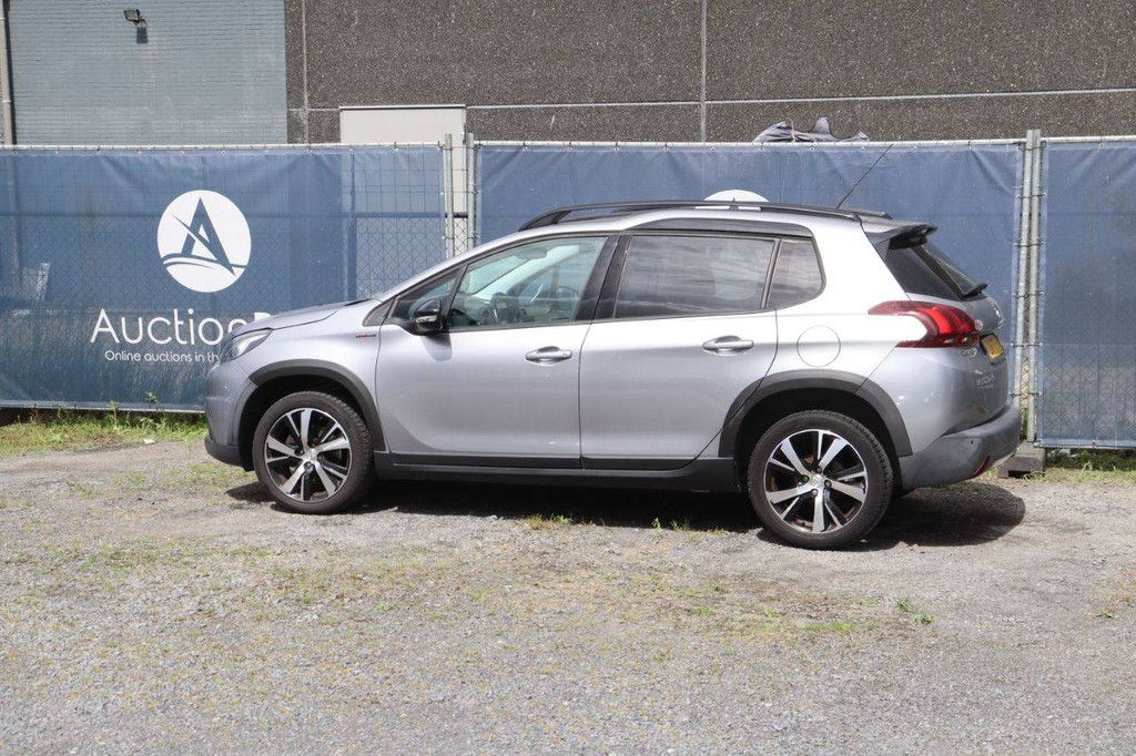 Peugeot SUV 2008 Petrol 110hp 2016