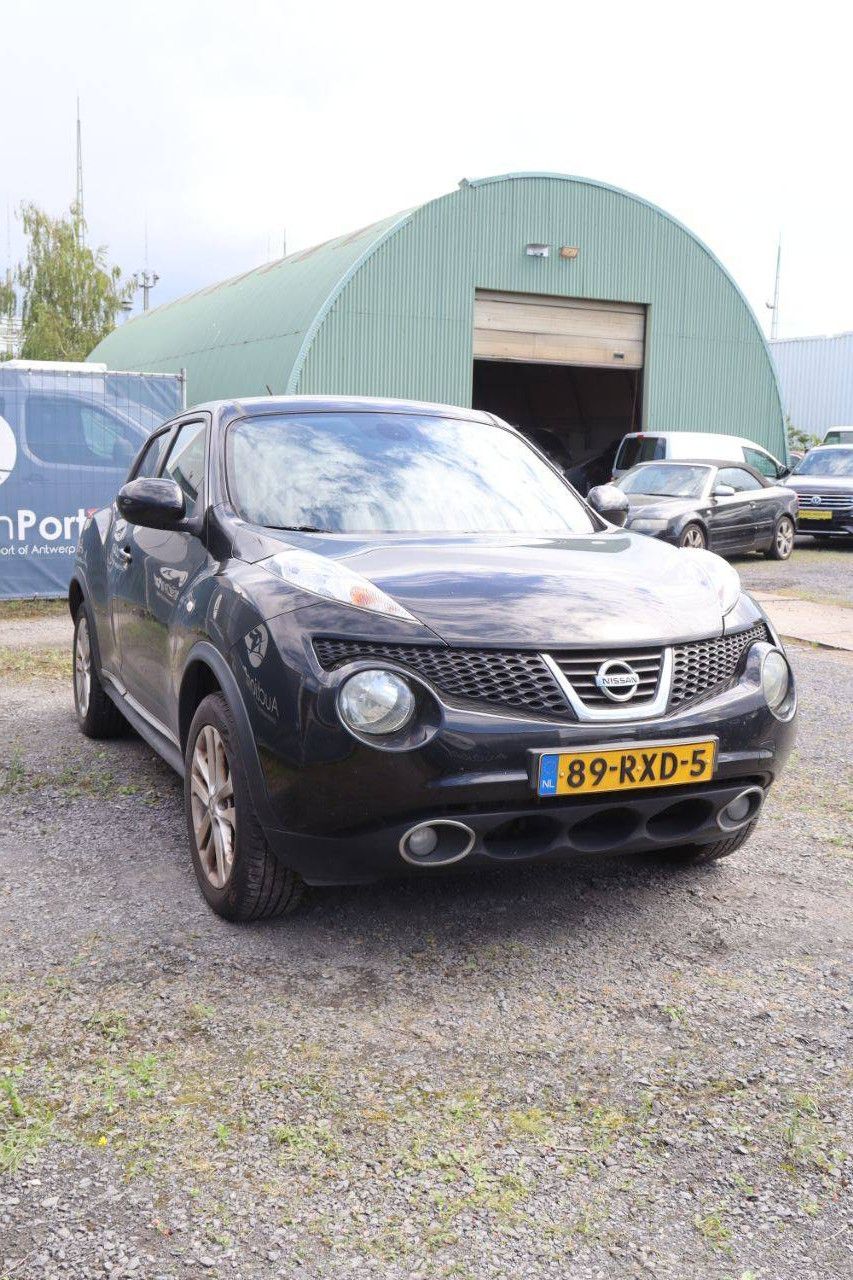 SUV Nissan JUKE Petrol 191hp 2011