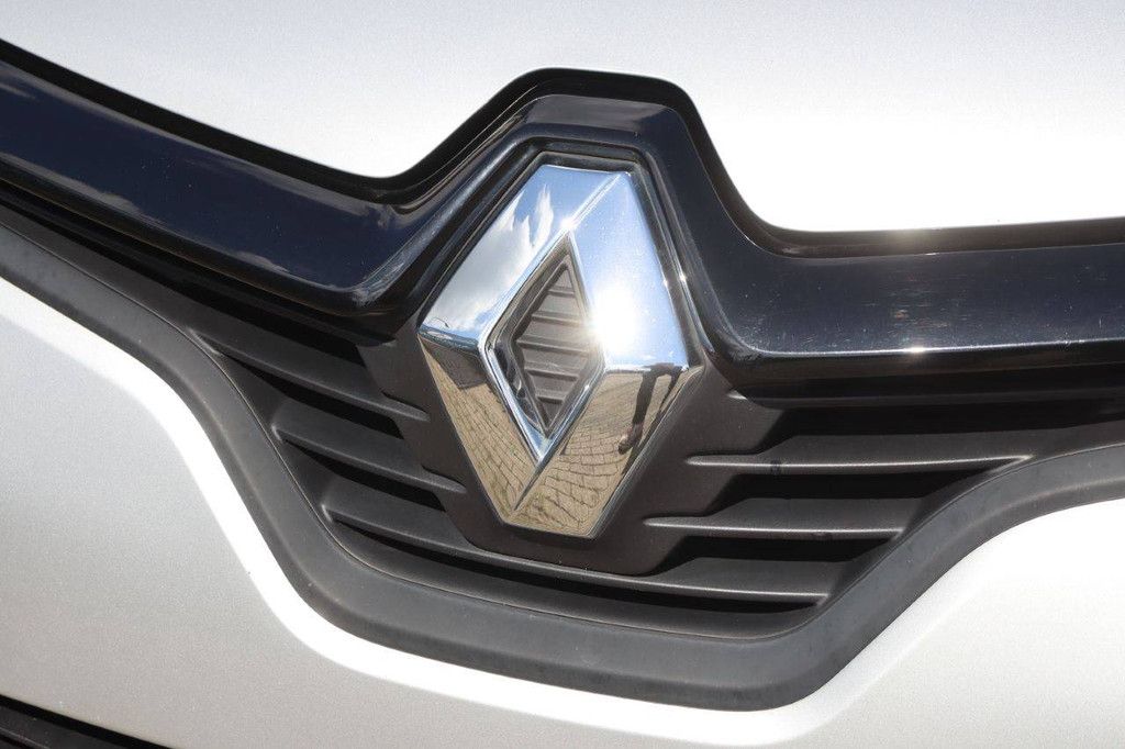 Renault Captur Benziner 90 PS Pkw 2013