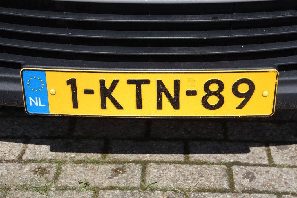 Renault Captur Benziner 90 PS Pkw 2013
