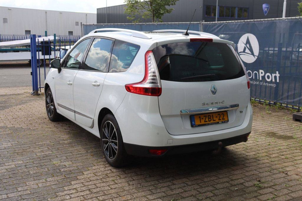 Renault Megane Scenic Kombi, Benzin, 132 PS, Baujahr 2014