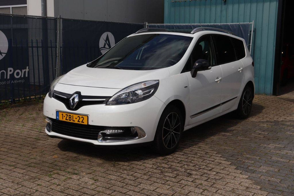 Renault Megane Scenic Kombi, Benzin, 132 PS, Baujahr 2014